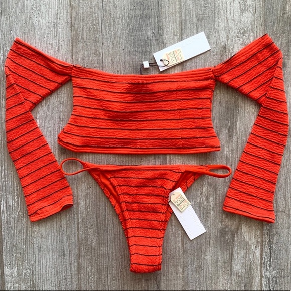 🔥🔥BILLABONG - HIGH TIDE COLD SHOULDER TANGA SET - Picture 2 of 8